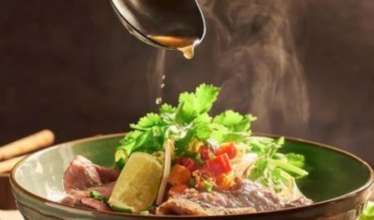 Heiße vietnamesische Suppe