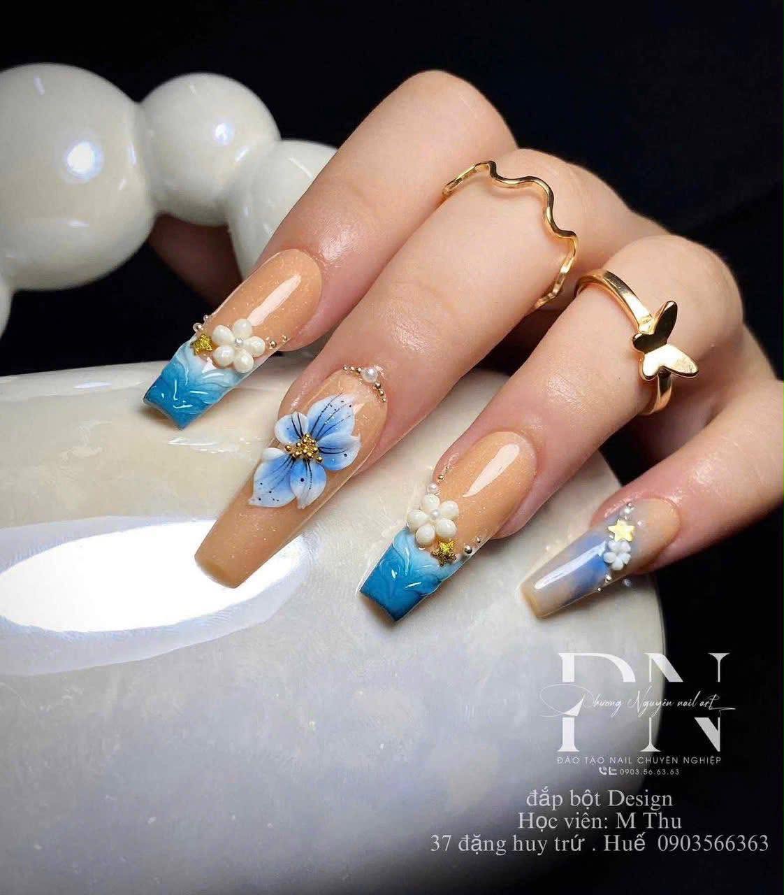 Blaues French Design