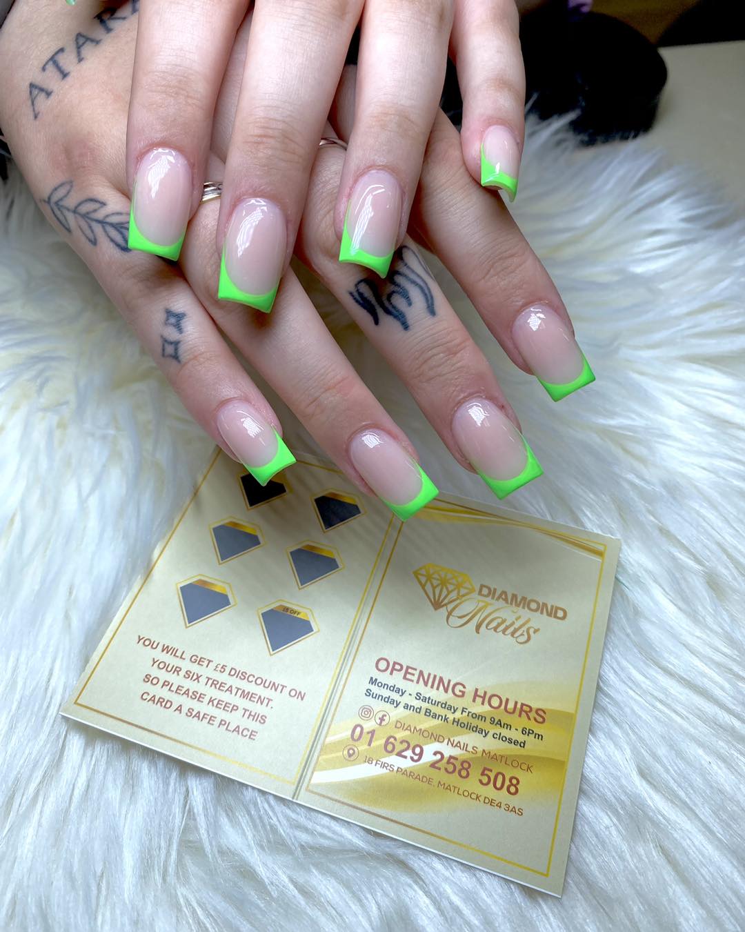 Green French tip nail set