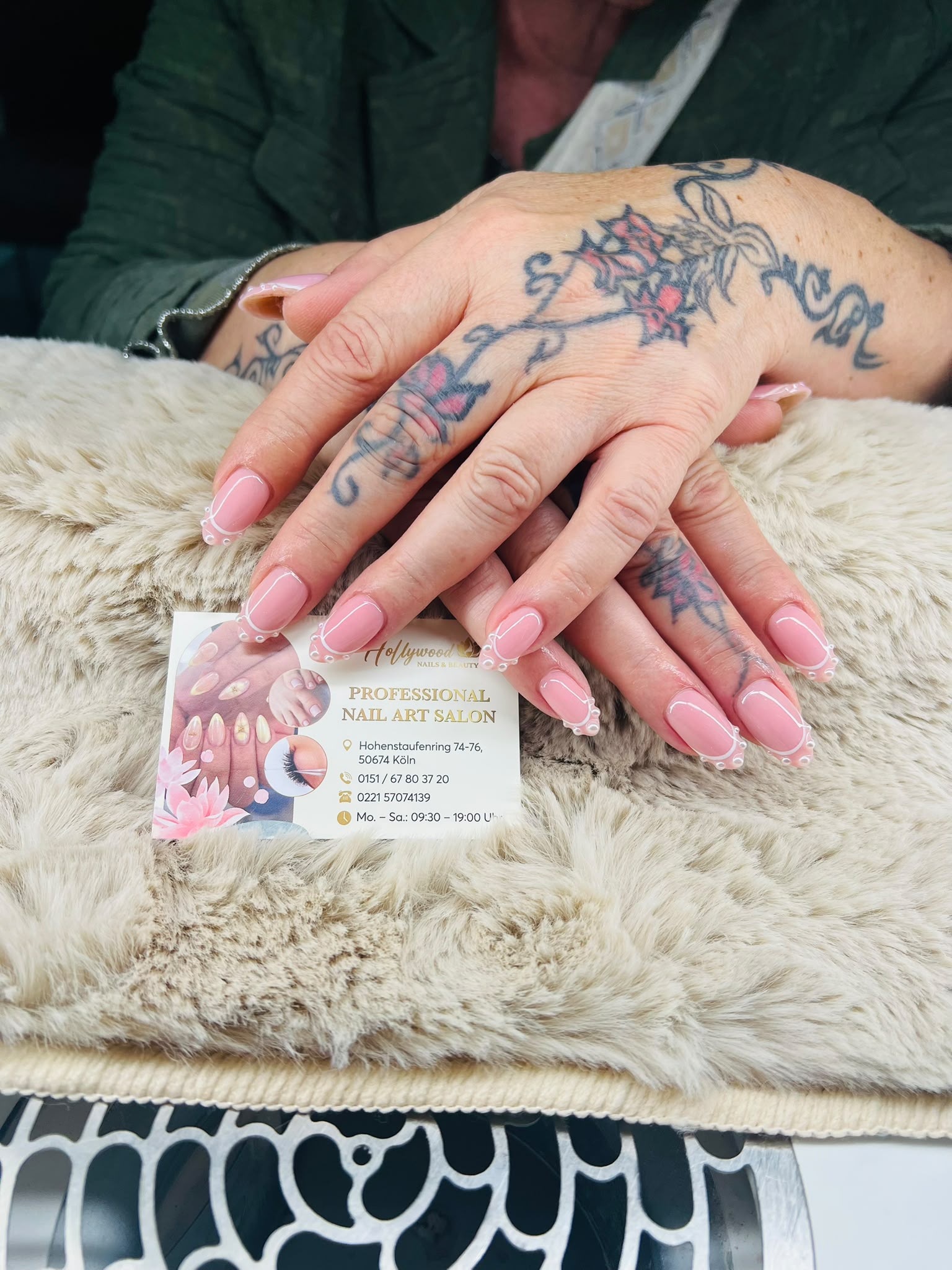 Verspieltes French Nail Design