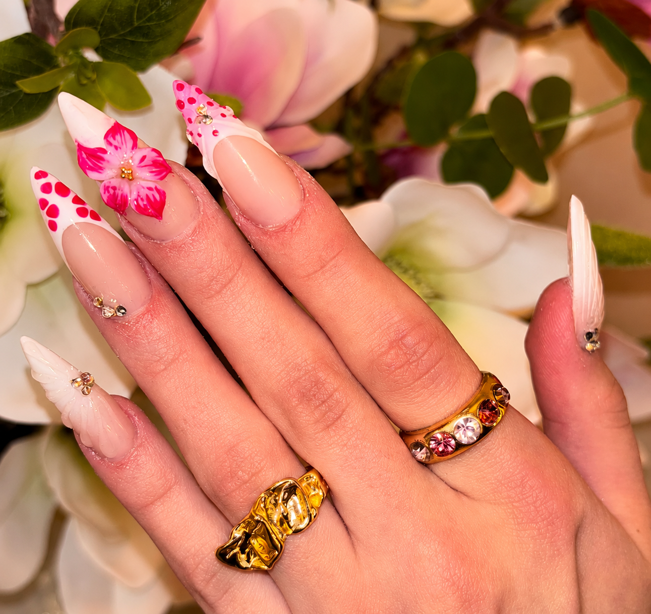Manicure hybrydowy i żelowy